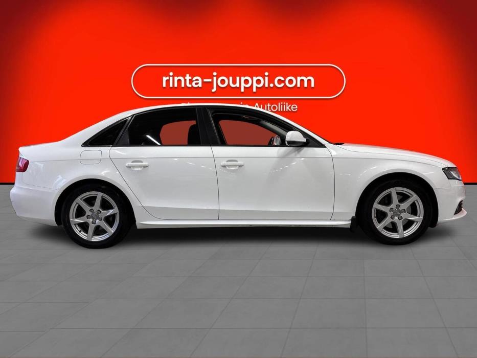 AUDI A4 2011