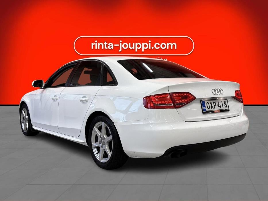 AUDI A4 2011