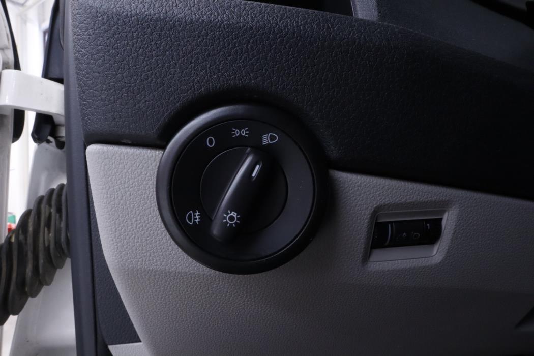 VOLKSWAGEN Transporter 2018