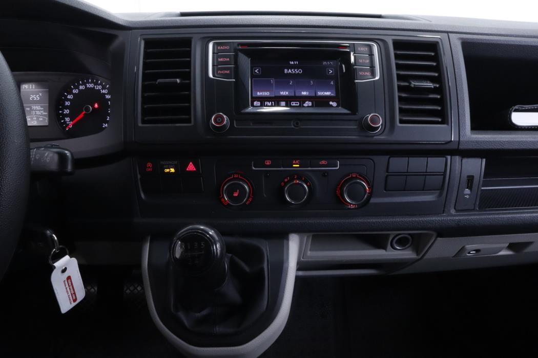 VOLKSWAGEN Transporter 2018