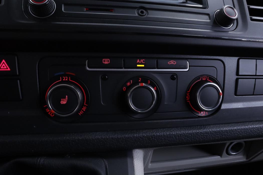 VOLKSWAGEN Transporter 2018