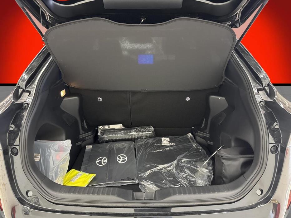 TOYOTA YARIS CROSS 2025