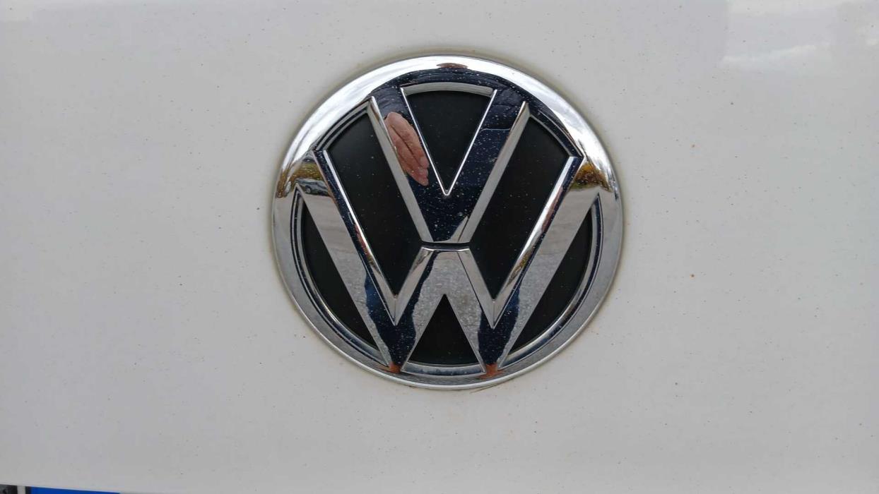 VOLKSWAGEN Touran 2014