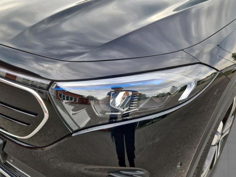 MERCEDES-BENZ EQB 2022