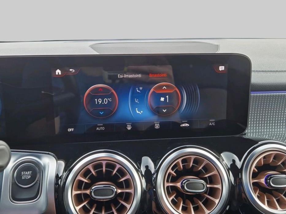 MERCEDES-BENZ EQB 2022
