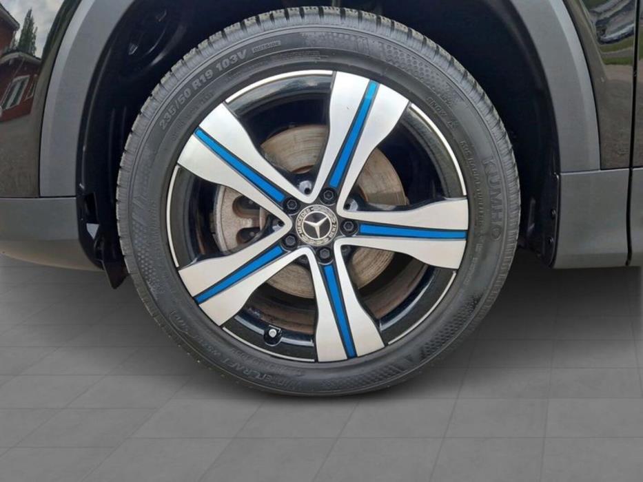 MERCEDES-BENZ EQB 2022