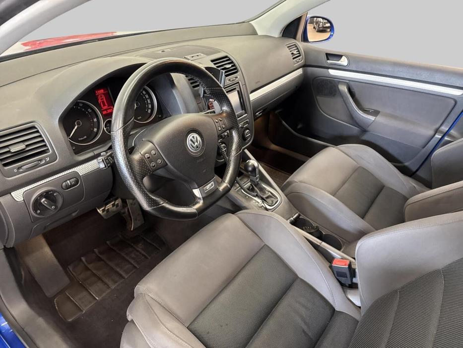 VOLKSWAGEN Golf 2006