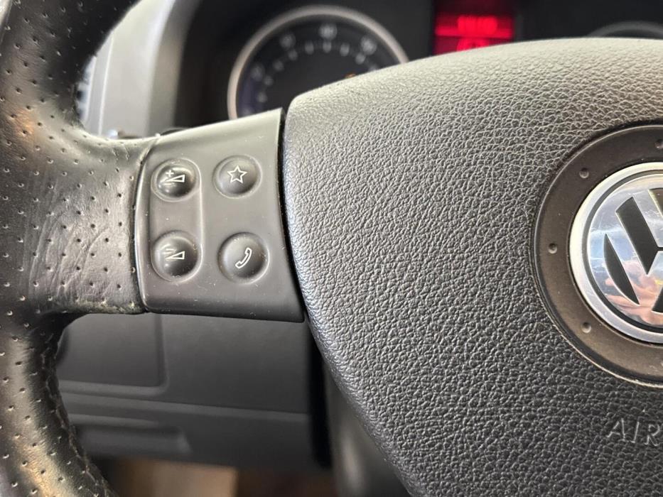 VOLKSWAGEN Golf 2006