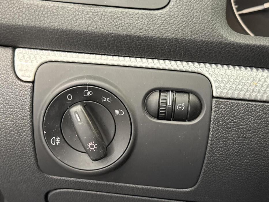 VOLKSWAGEN Golf 2006