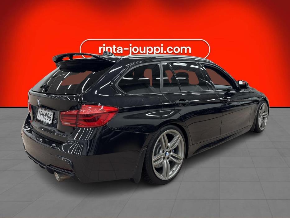 BMW 330 2013