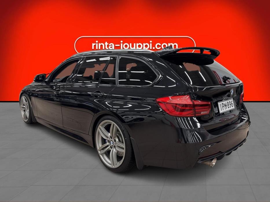 BMW 330 2013
