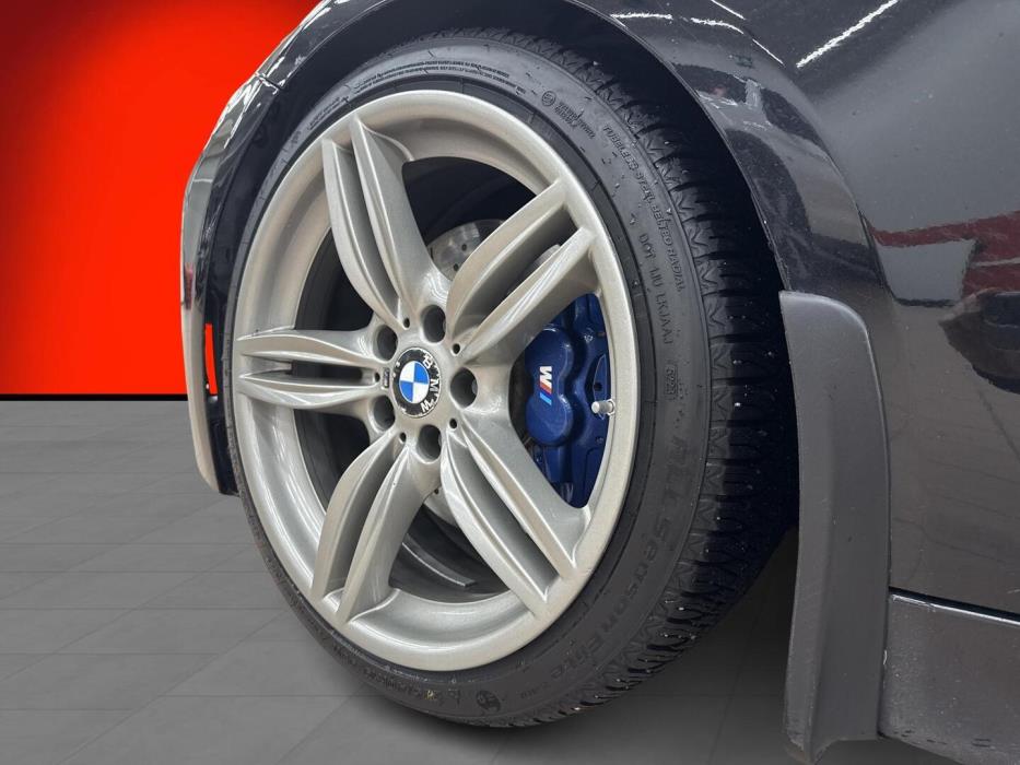 BMW 330 2013