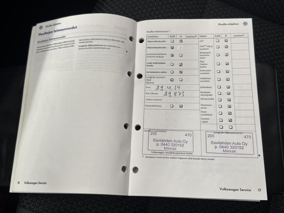 VOLKSWAGEN Touran 2013