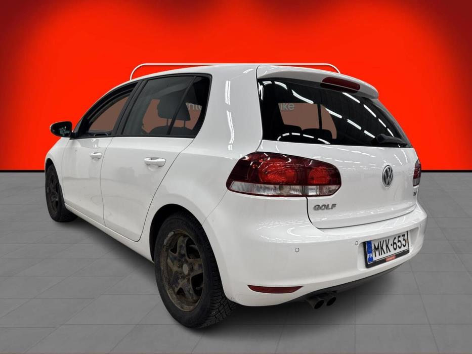 VOLKSWAGEN Golf 2011