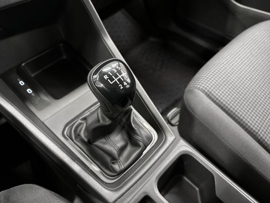 VOLKSWAGEN CADDY 2023