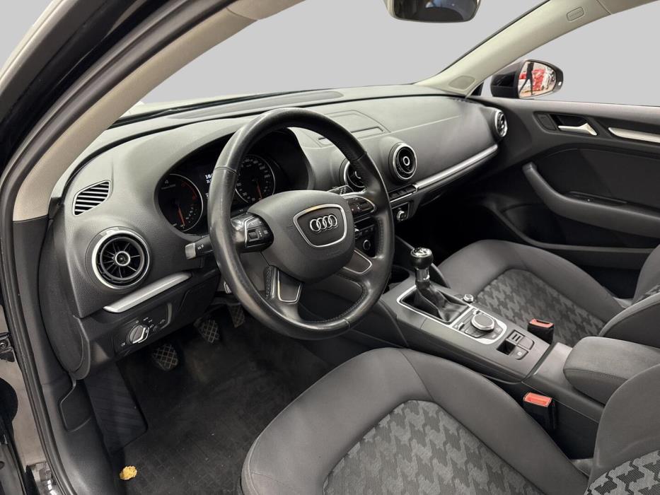 AUDI A3 2015
