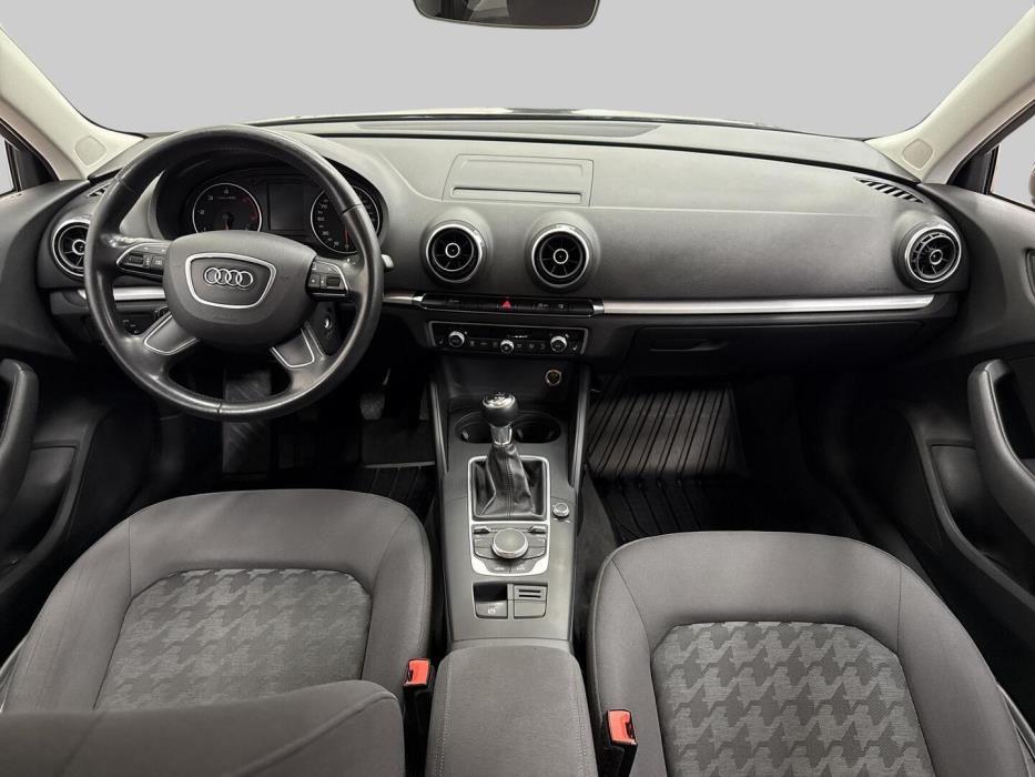 AUDI A3 2015