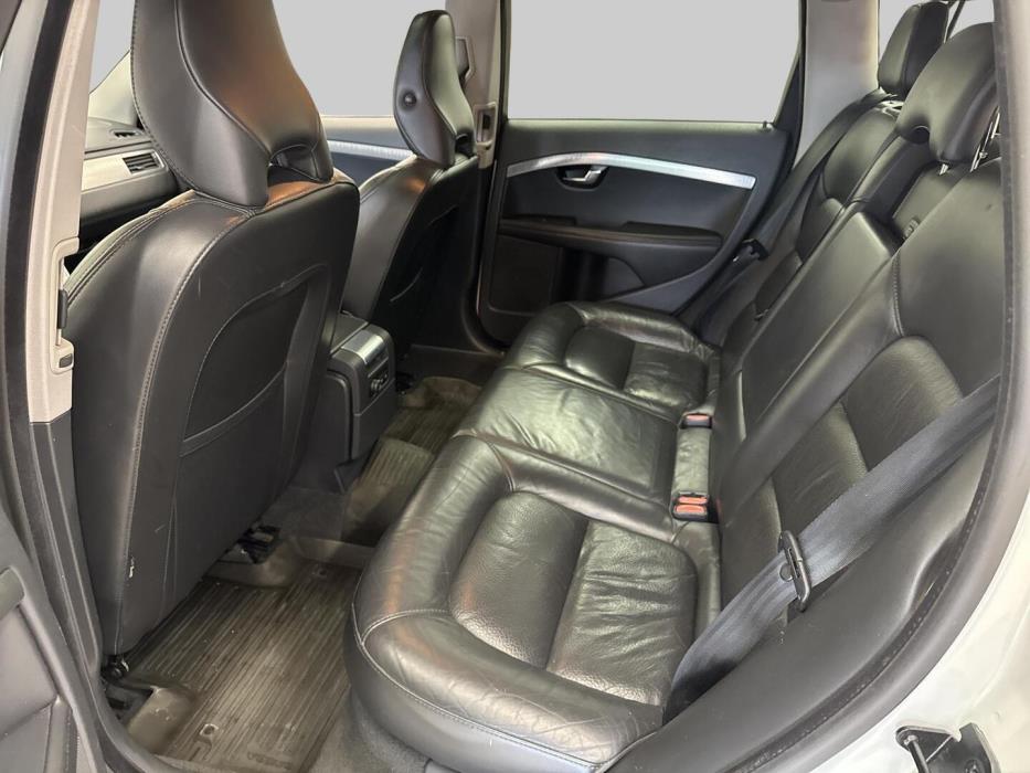 VOLVO XC70 2012