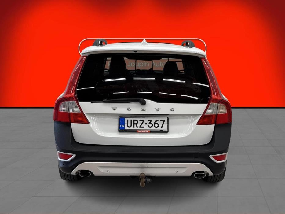 VOLVO XC70 2012