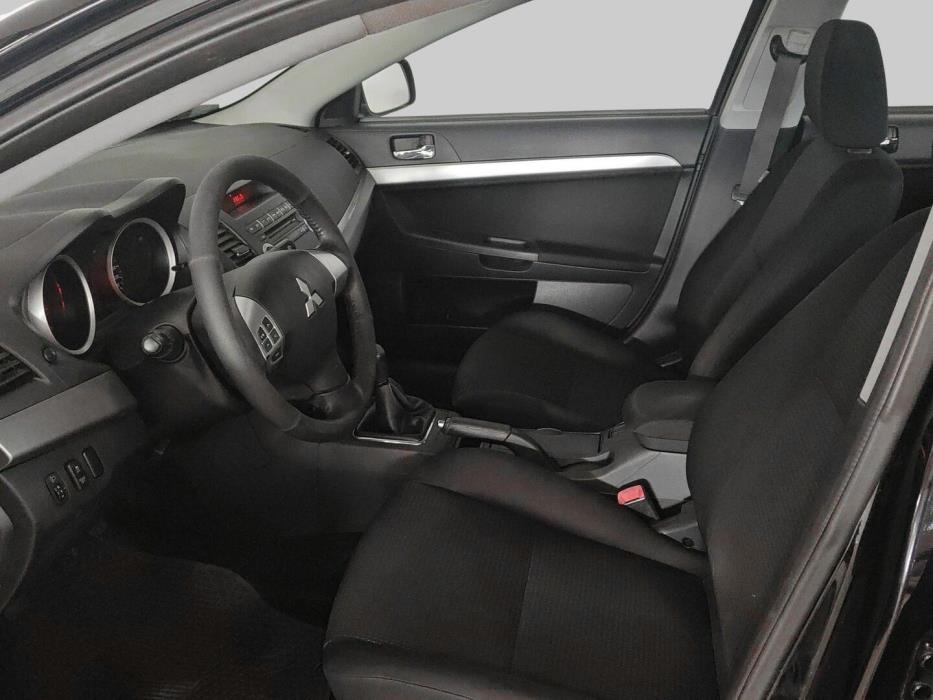 MITSUBISHI Lancer 2013