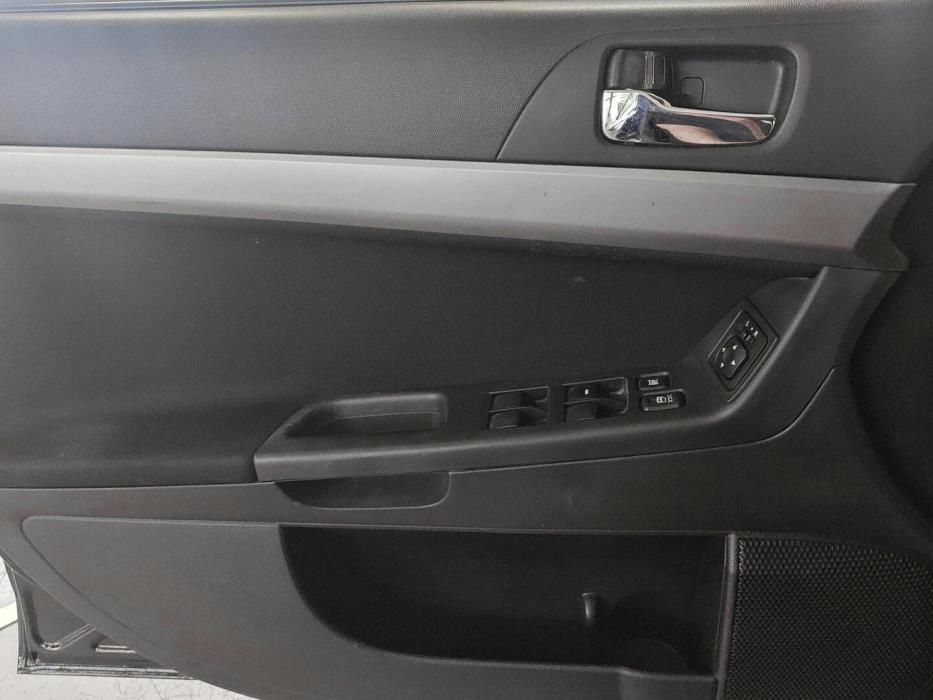 MITSUBISHI Lancer 2013