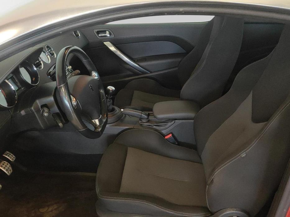 PEUGEOT RCZ 2010