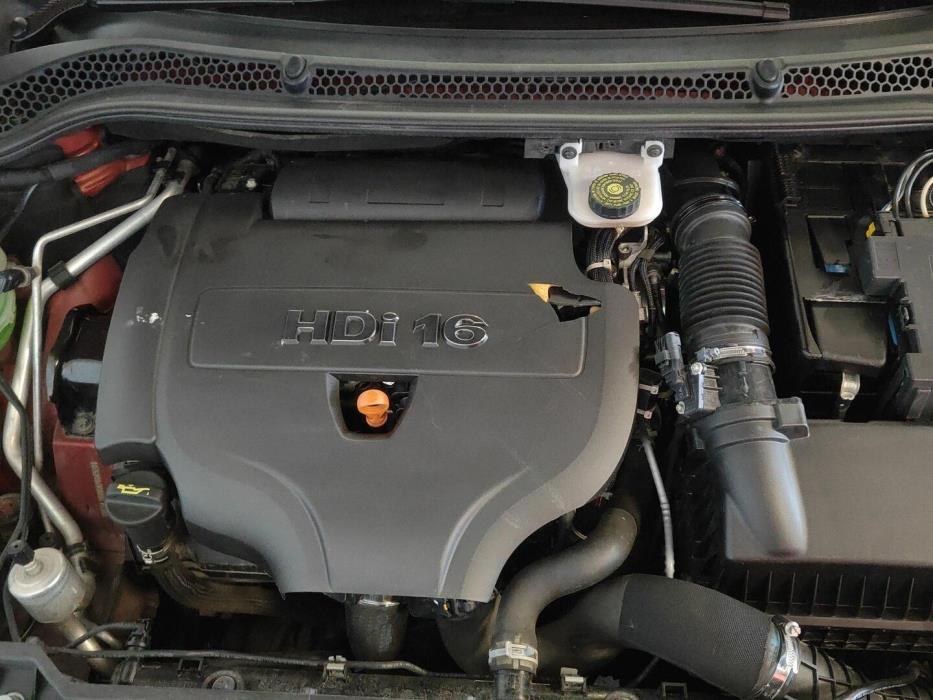 PEUGEOT RCZ 2010