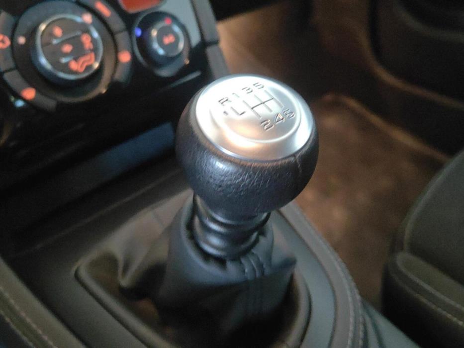 PEUGEOT RCZ 2010