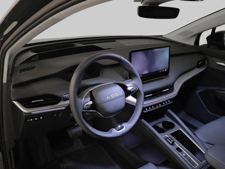 SKODA Enyaq 2025