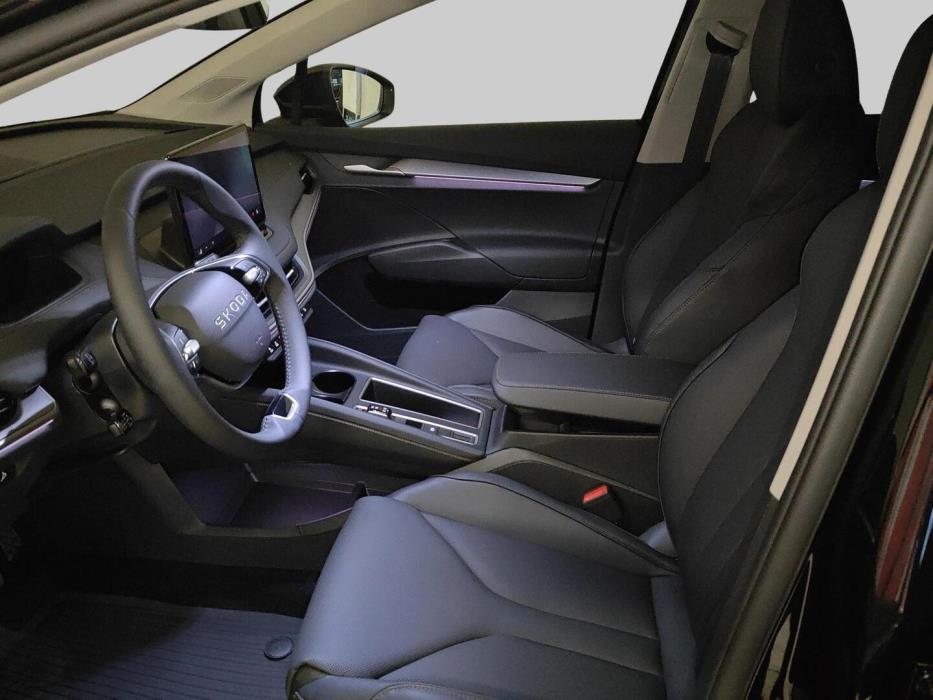 SKODA Enyaq 2025