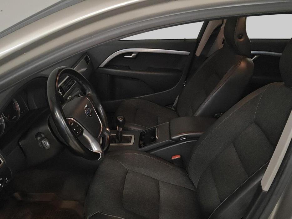VOLVO XC70 2010