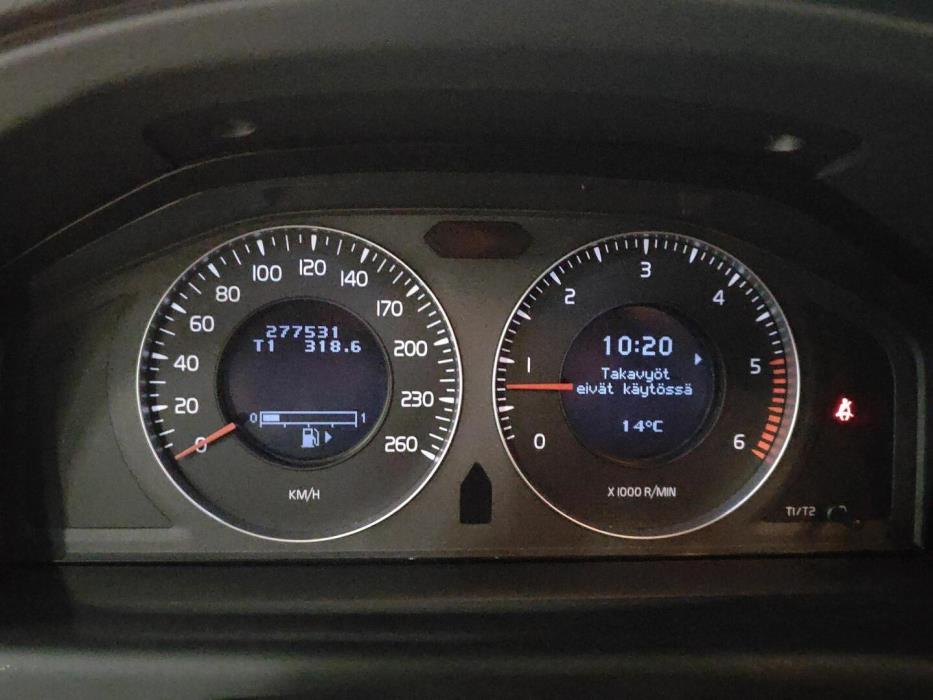 VOLVO XC70 2010