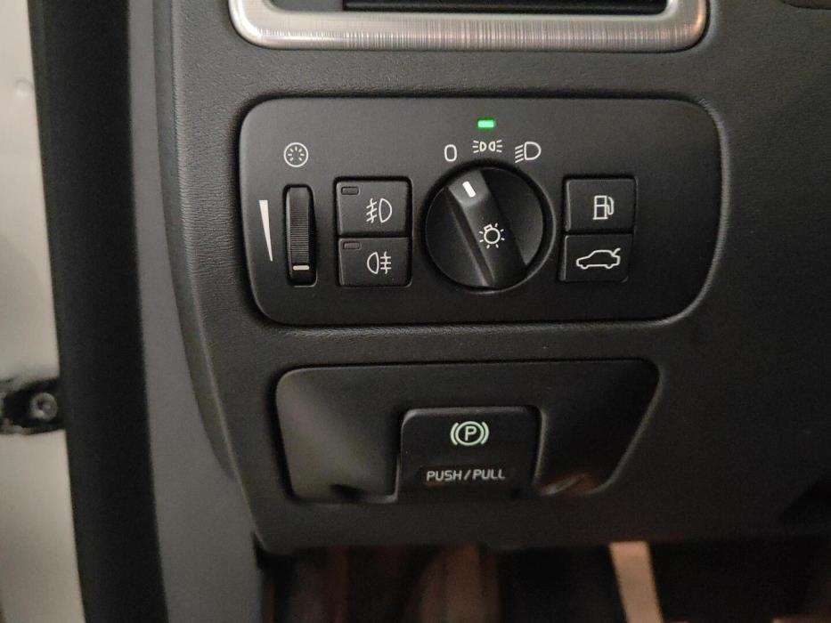 VOLVO XC70 2010
