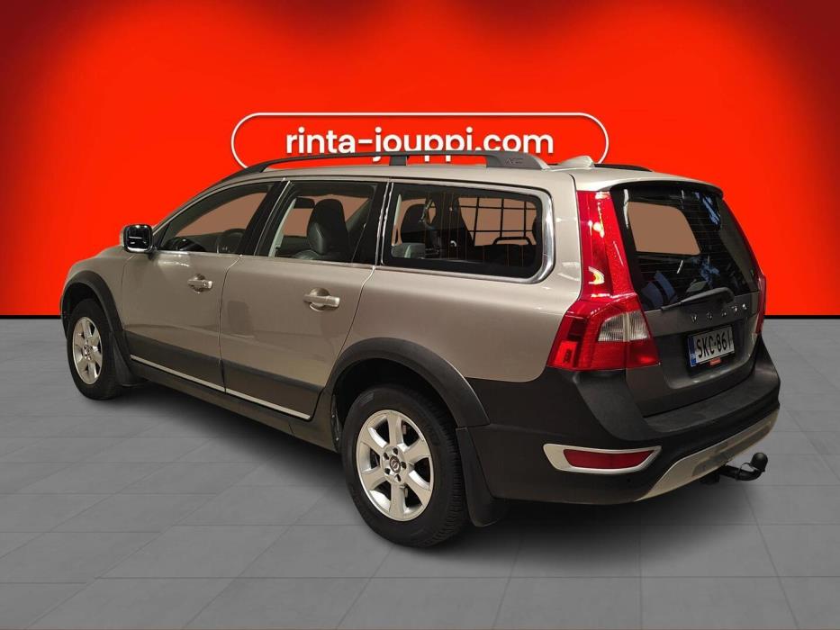 VOLVO XC70 2010