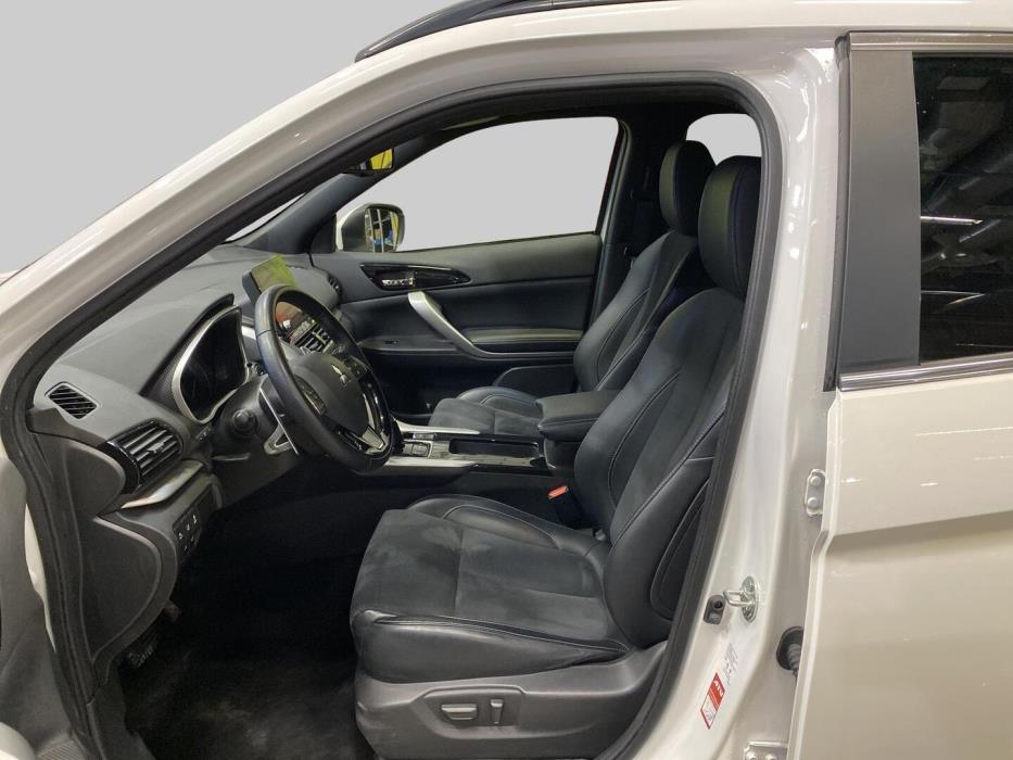 MITSUBISHI ECLIPSE CROSS 2024