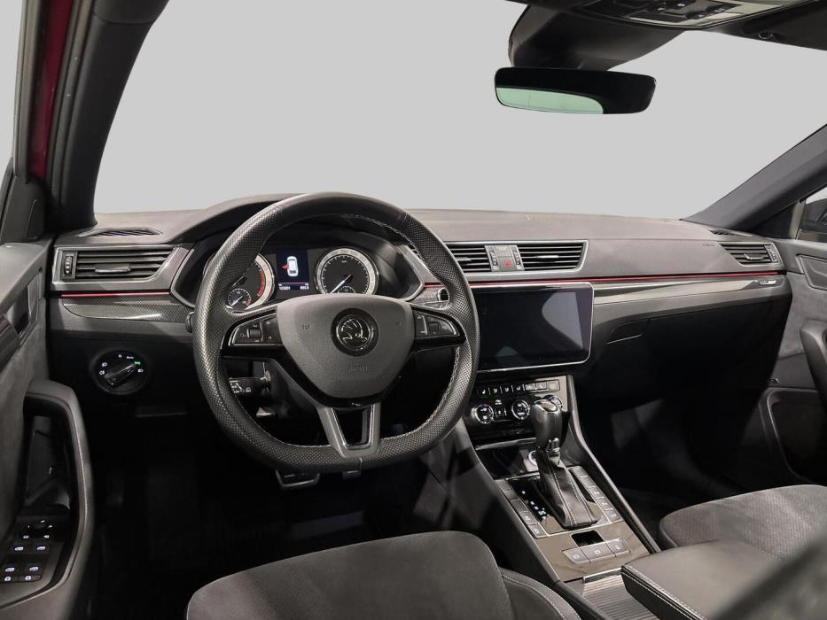 SKODA SUPERB 2019