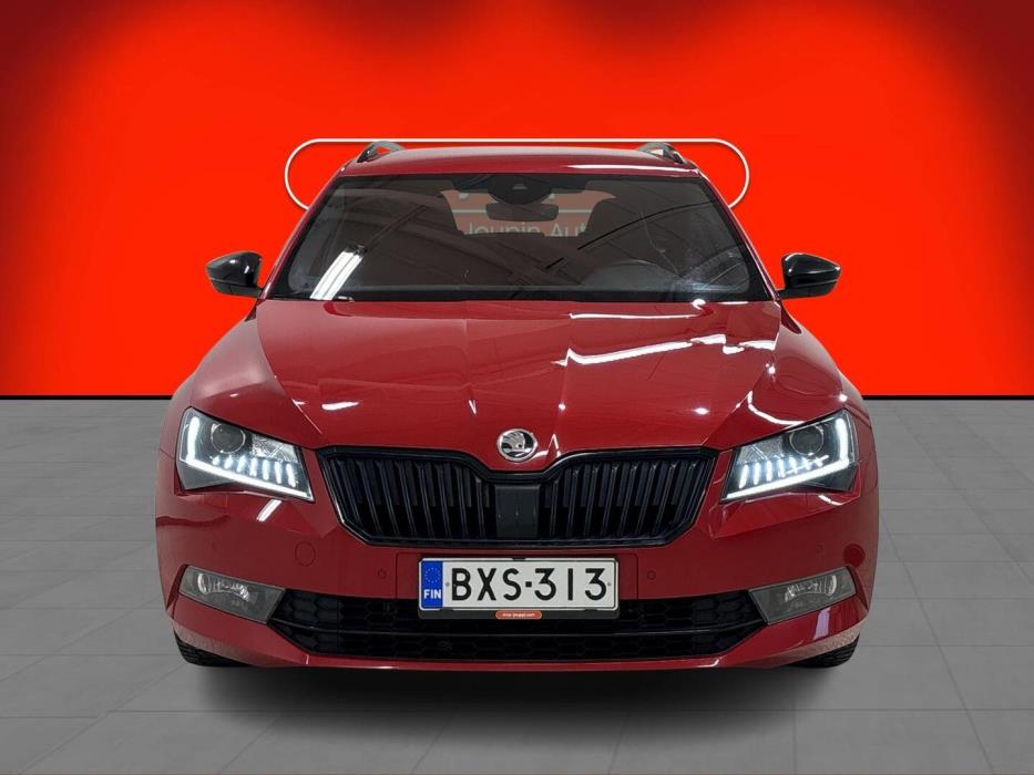 SKODA SUPERB 2019
