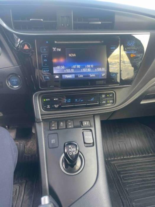 TOYOTA AURIS 2018