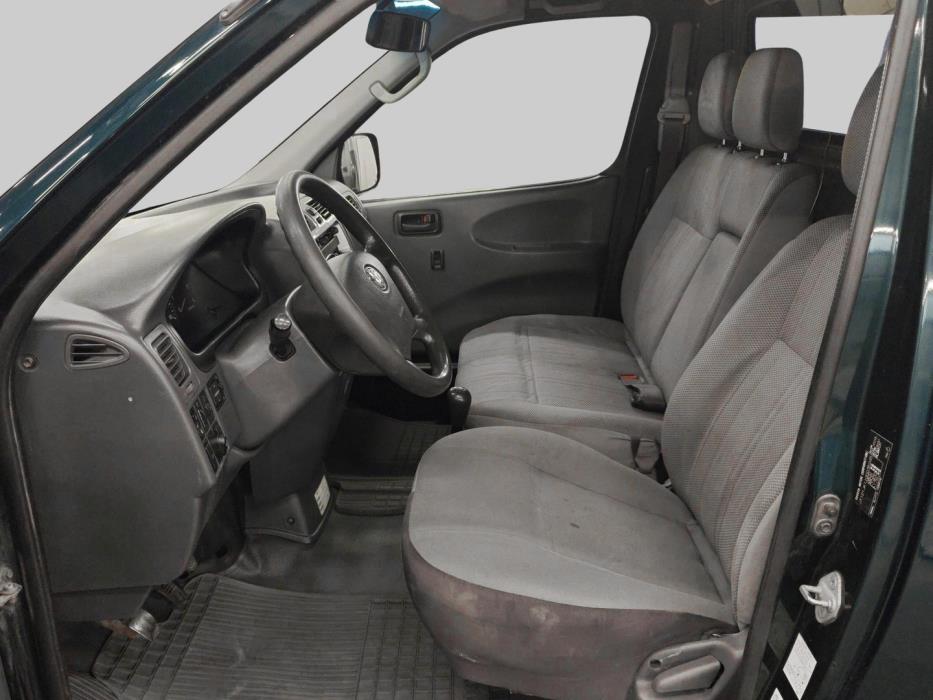 TOYOTA Hiace 2007