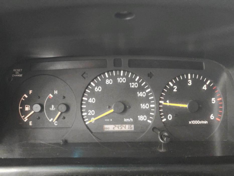 TOYOTA Hiace 2007