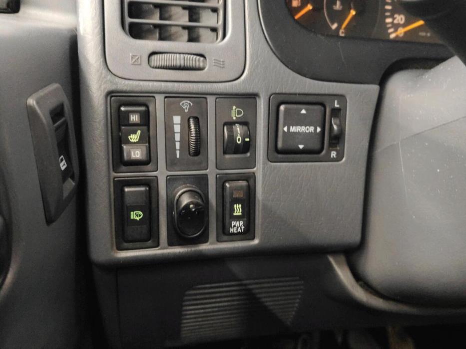 TOYOTA Hiace 2007