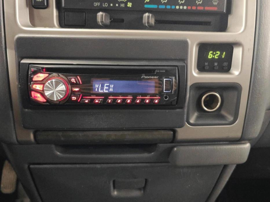 TOYOTA Hiace 2007