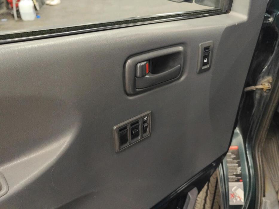 TOYOTA Hiace 2007