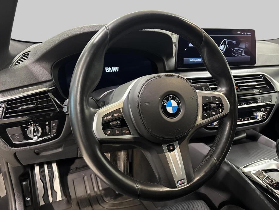 BMW 530 2021