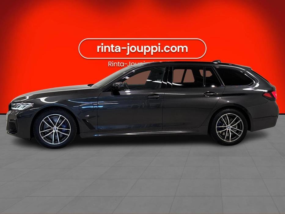 BMW 530 2021