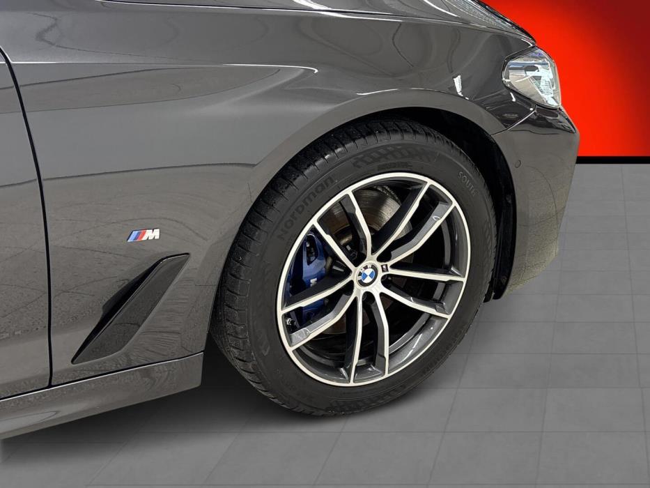 BMW 530 2021