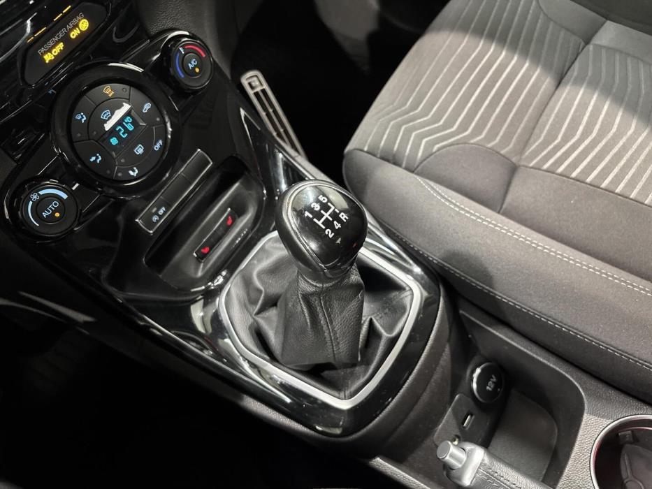 FORD Fiesta 2014