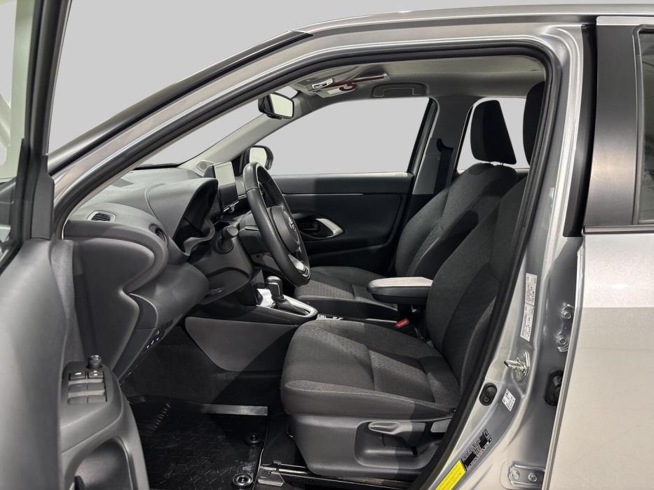 TOYOTA Yaris Cross 2023