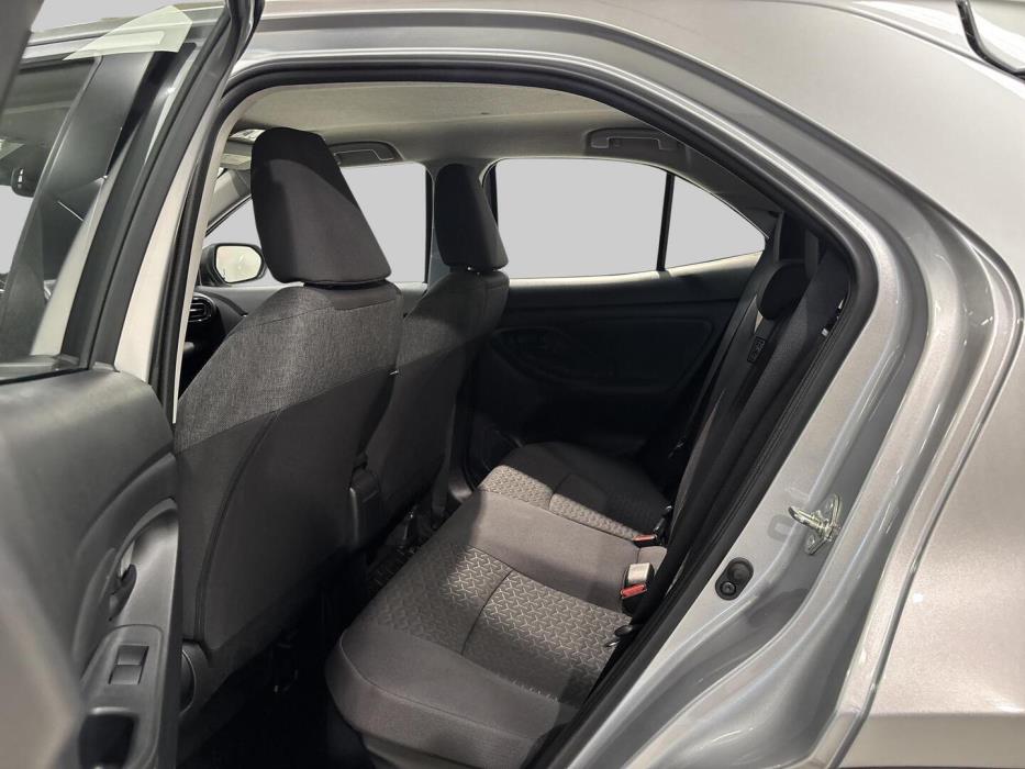 TOYOTA Yaris Cross 2023