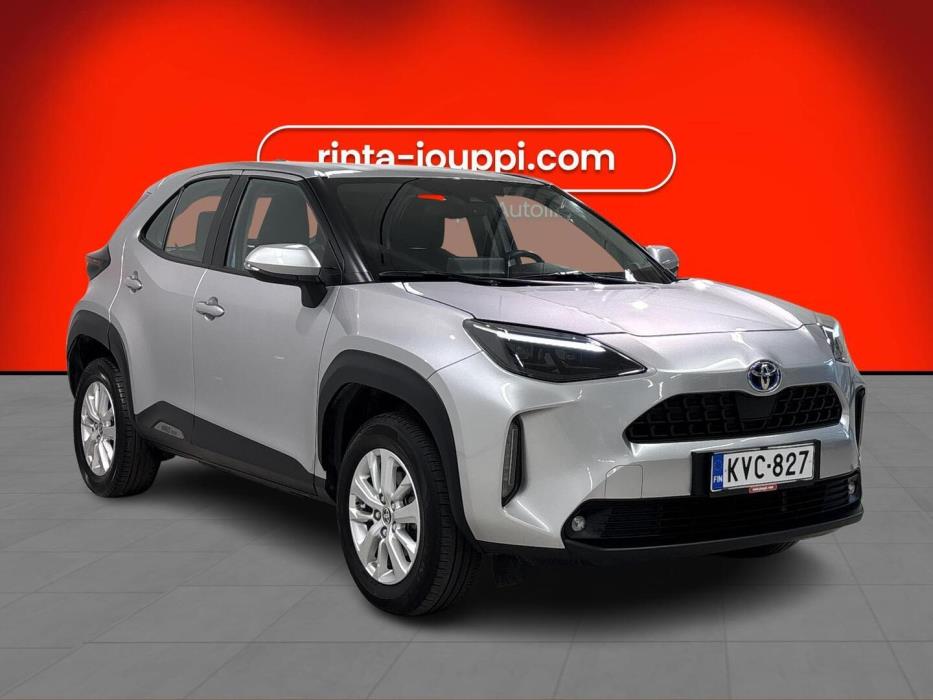 TOYOTA Yaris Cross 2023